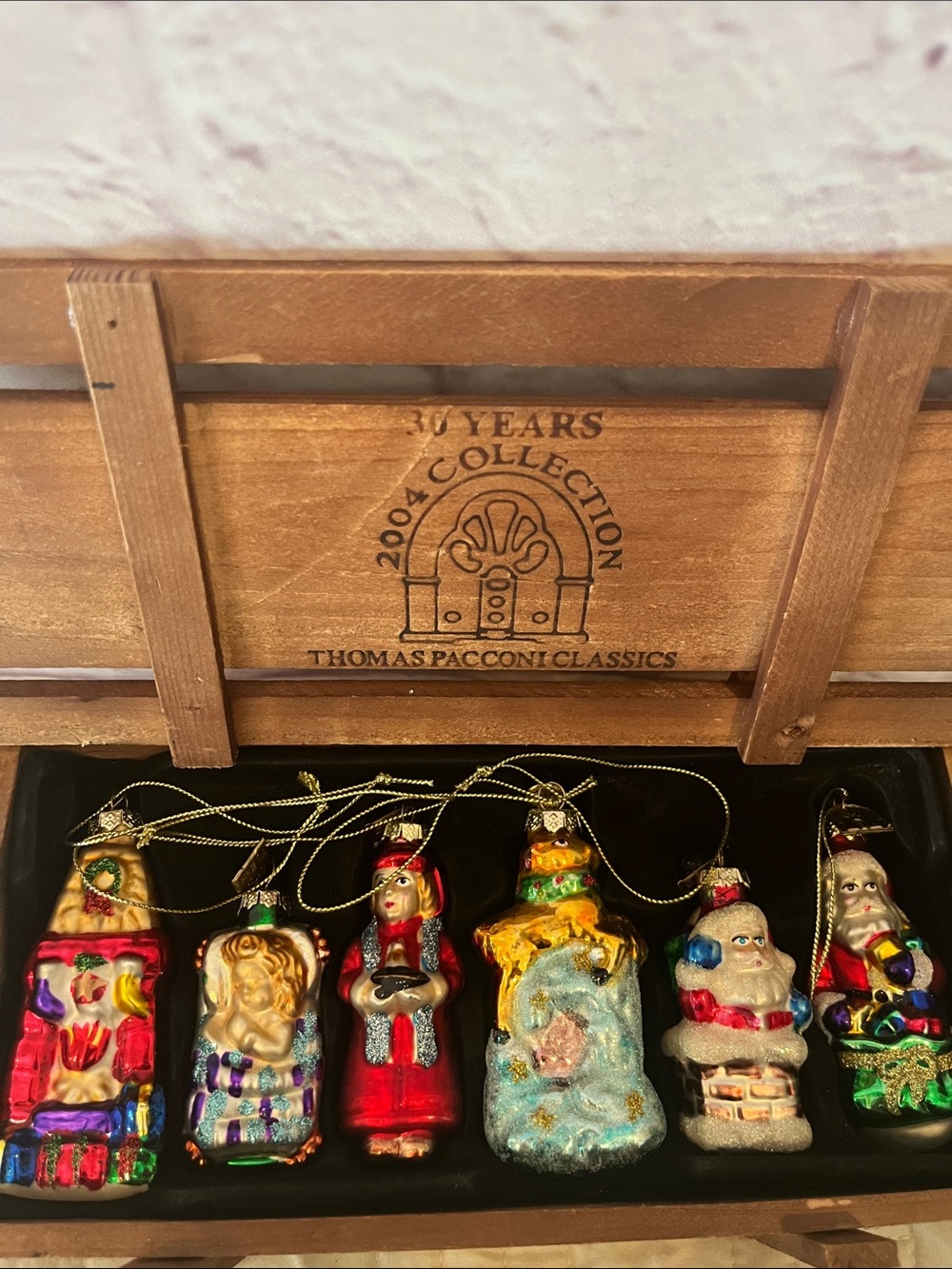 Thomas Pacconi Classics 2004  Vintage The Night Before  Christmas Ornament set